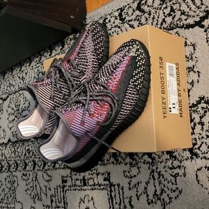 Yeezy Boost 350 V2 size 11 YECHEI